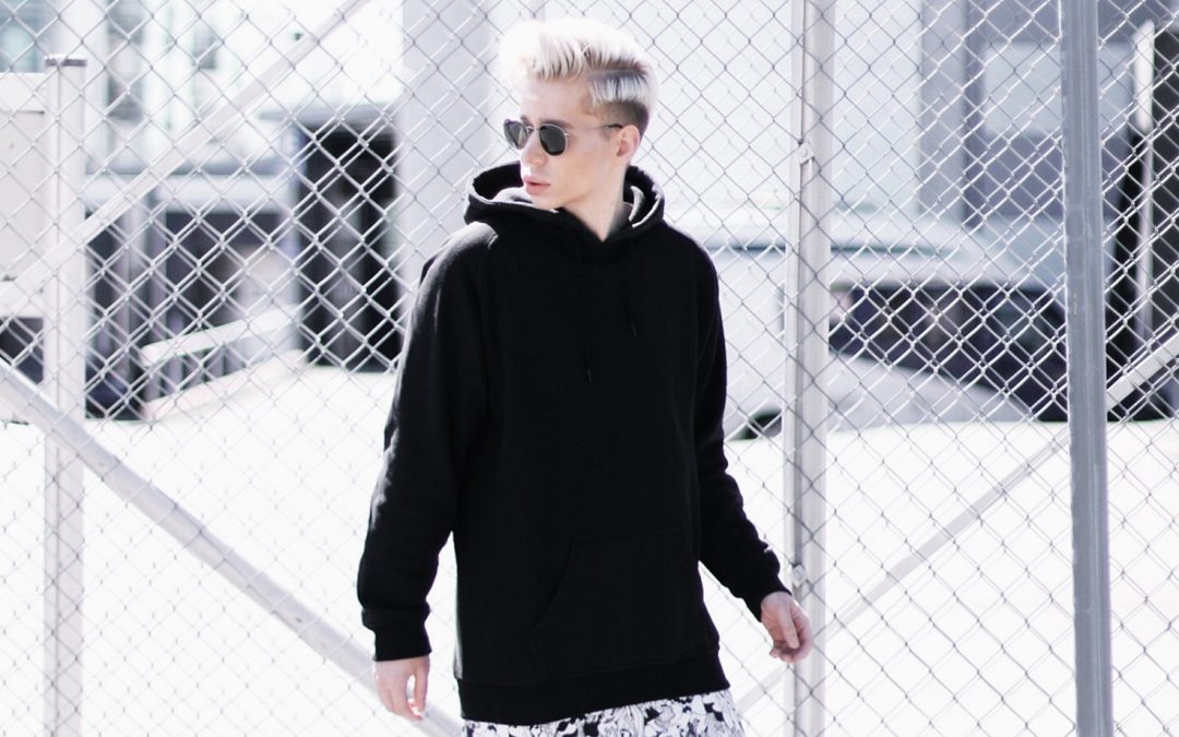 LYHYESTÄ VIRSI KAUNIS