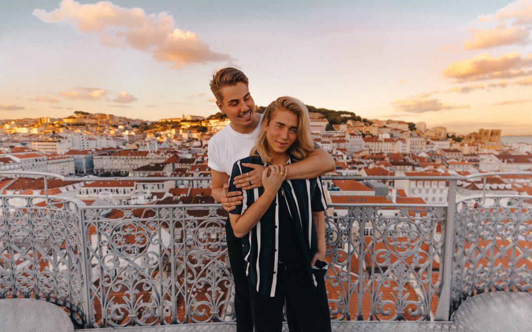 VUOSIPÄIVÄSPESSU: 7 VUOTTA, 7 OPPIA / OLOHUONE-PODCAST