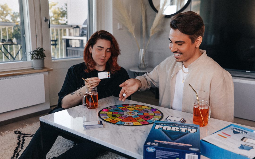 ISLANTILAISISTA JOULUPUKEISTA & KIRAHVEISTA / OLOHUONE-PODCAST